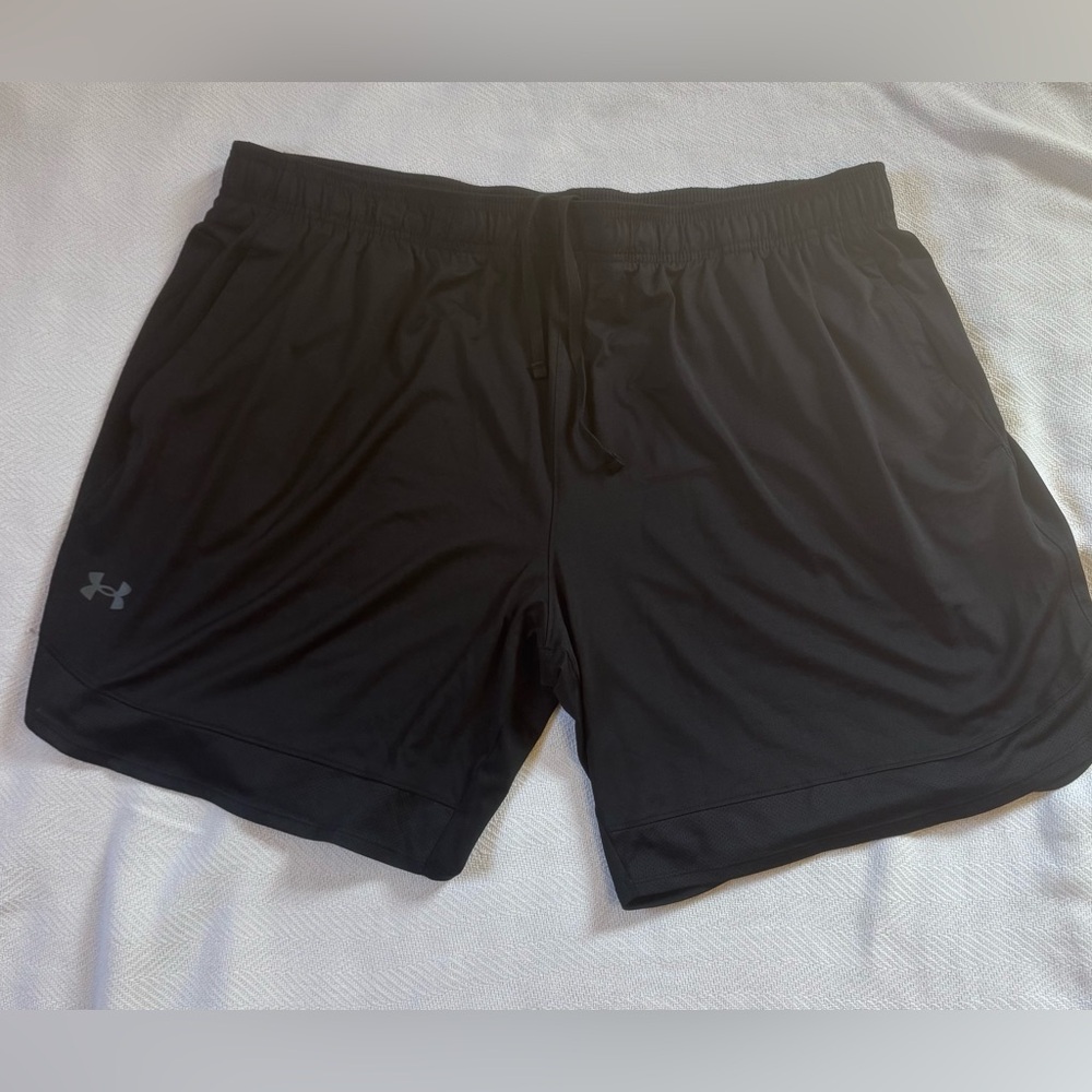 Men’s Under Armour Black Athletic Shorts 3XL